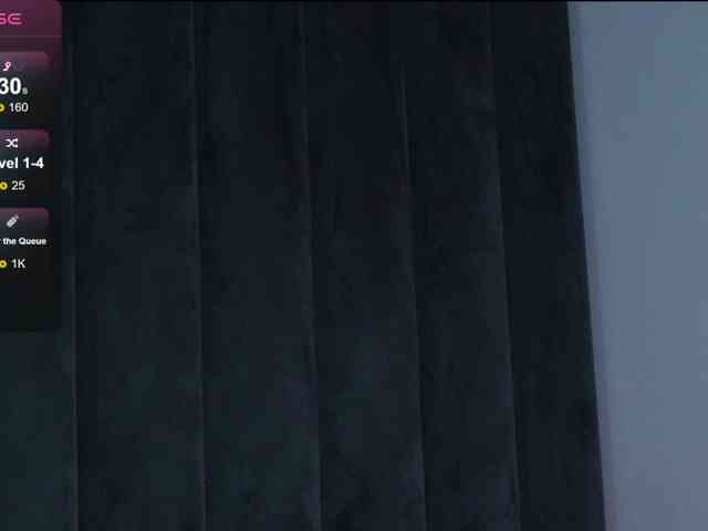 SarahMystique webcam
