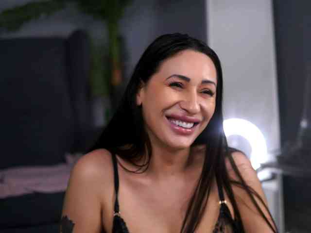 SarahMystique webcam