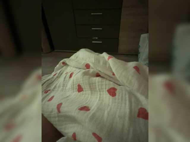 Astimax's BongaCams show and profile