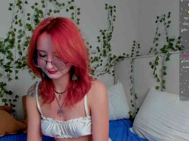LisaFlames webcam