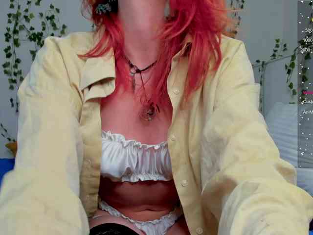 LisaFlames webcam