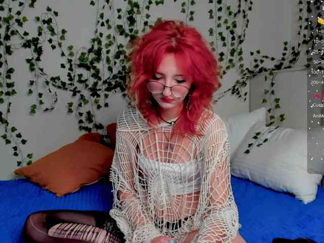 LisaFlames webcam