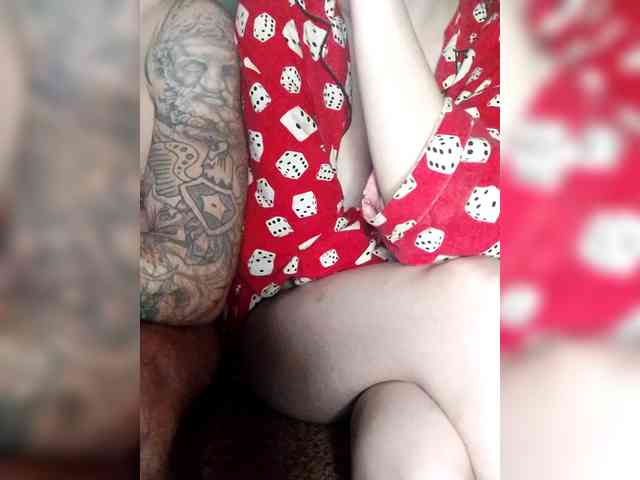 Home_Couple webcam
