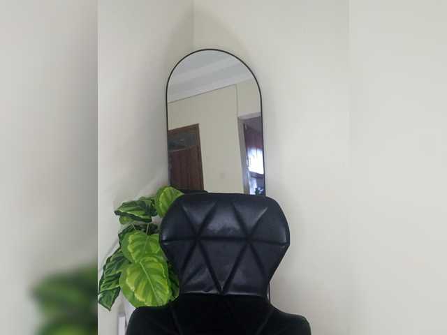 aurakeza's BongaCams show and profile