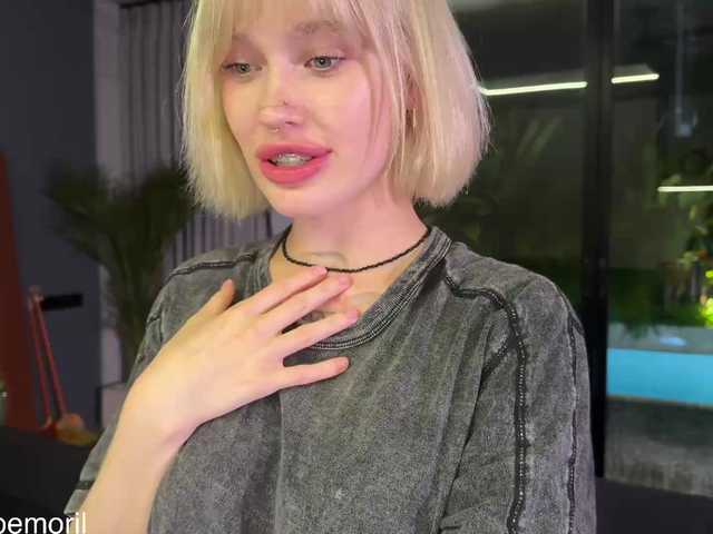 goldenalinee's BongaCams show and profile