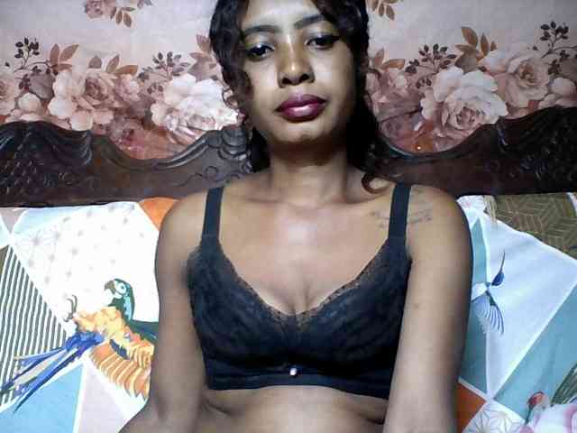 Annicka25 webcam