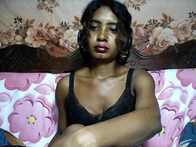 Annicka25 webcam