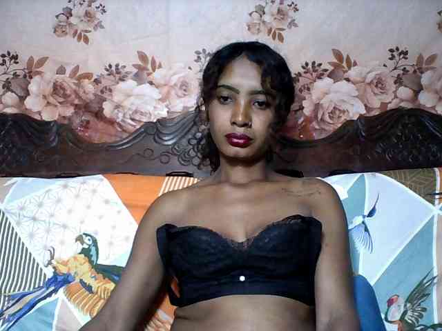 Annicka25 webcam