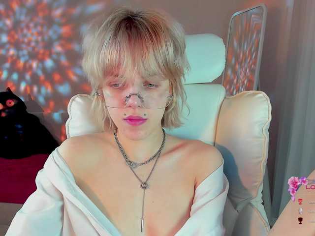 ReneYolker Live Cam on BongaCams