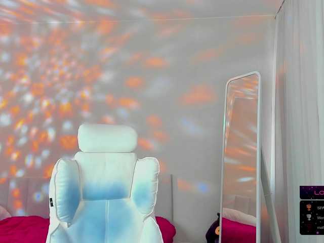 ReneYolker's BongaCams show and profile