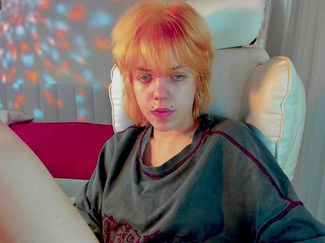 ReneYolker's BongaCams show and profile