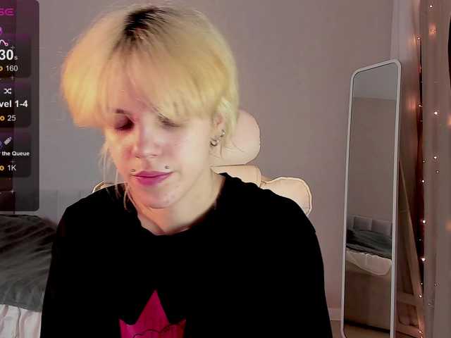 ReneYolker's BongaCams show and profile