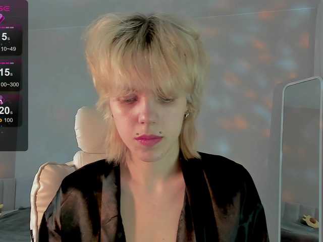 ReneYolker's BongaCams show and profile