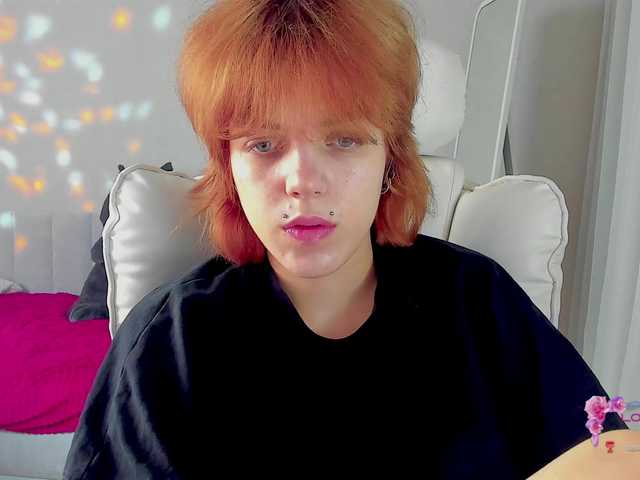 ReneYolker's BongaCams show and profile