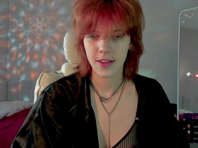 ReneYolker's BongaCams show and profile