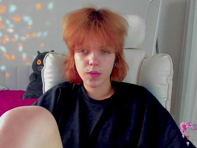 ReneYolker's BongaCams show and profile