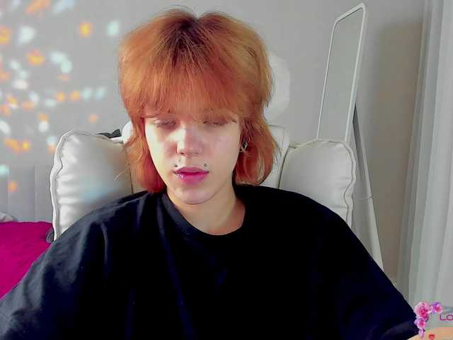 ReneYolker's BongaCams show and profile