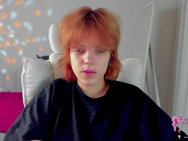 ReneYolker's BongaCams show and profile