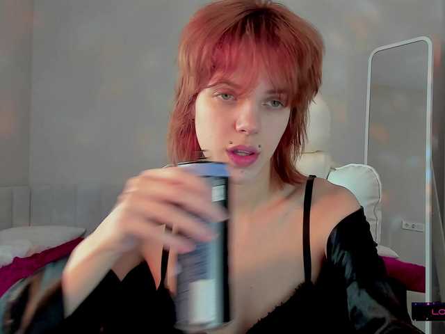 ReneYolker's BongaCams show and profile