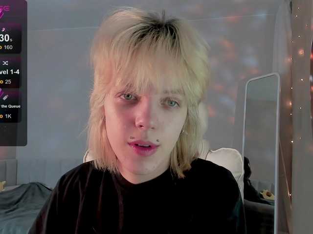 ReneYolker's BongaCams show and profile