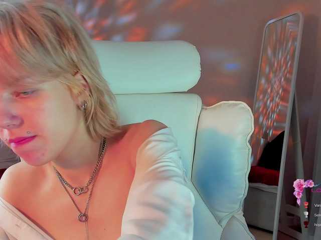 ReneYolker's BongaCams show and profile