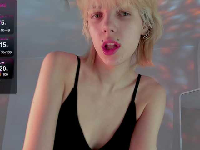 ReneYolker's BongaCams show and profile