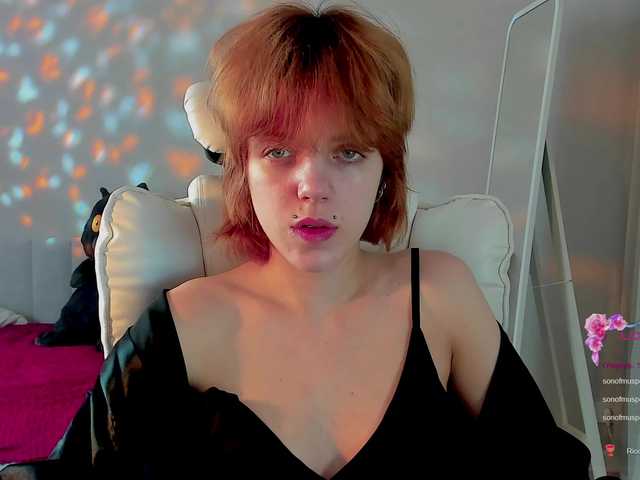 ReneYolker's BongaCams show and profile