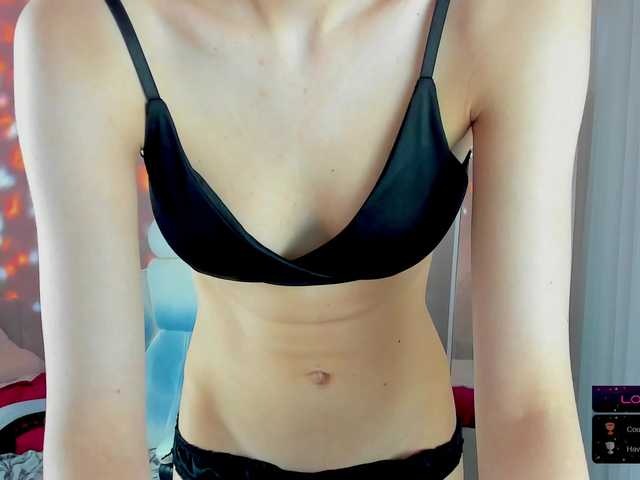 ReneYolker's BongaCams show and profile