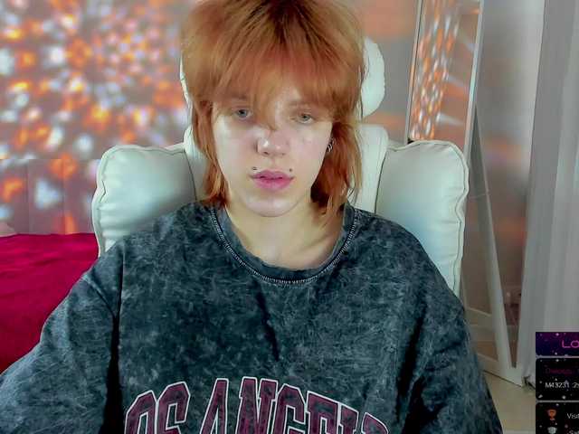 ReneYolker's BongaCams show and profile