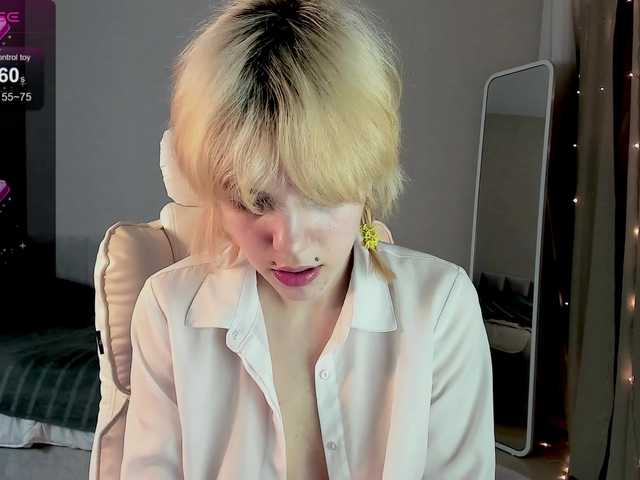 ReneYolker's BongaCams show and profile