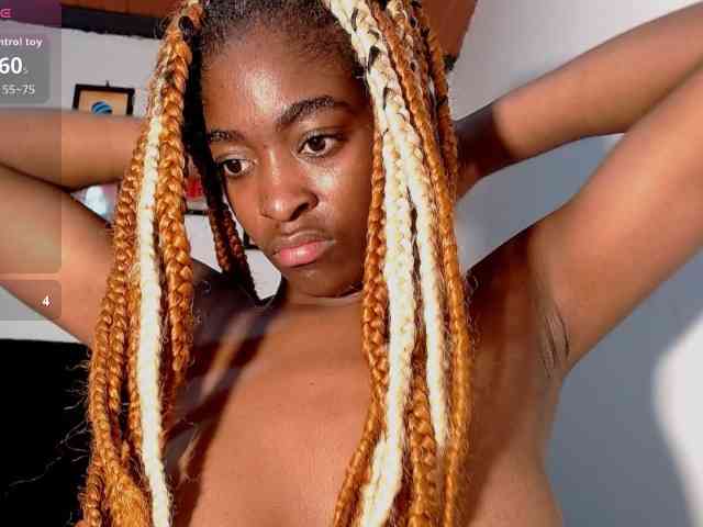AdrianaCampbell webcam