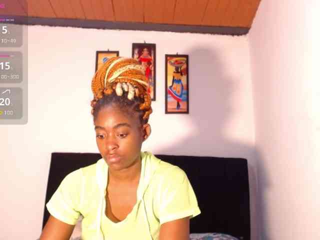 AdrianaCampbell webcam