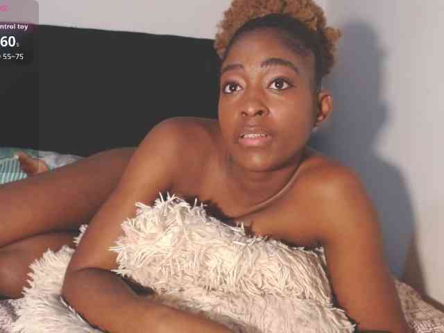 AdrianaCampbell webcam