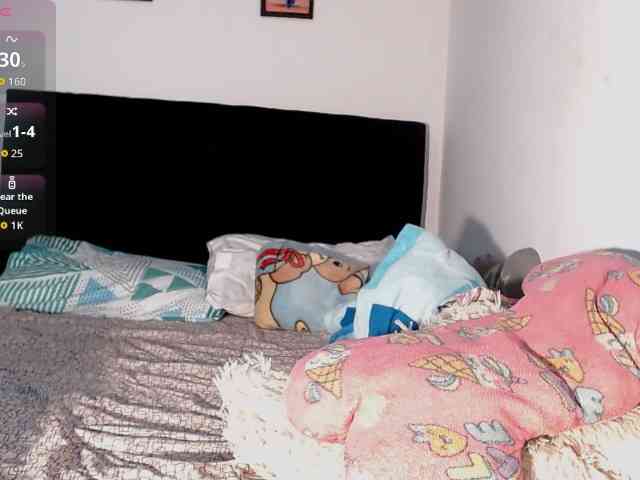 AdrianaCampbell webcam
