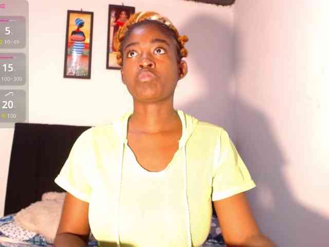 AdrianaCampbell webcam