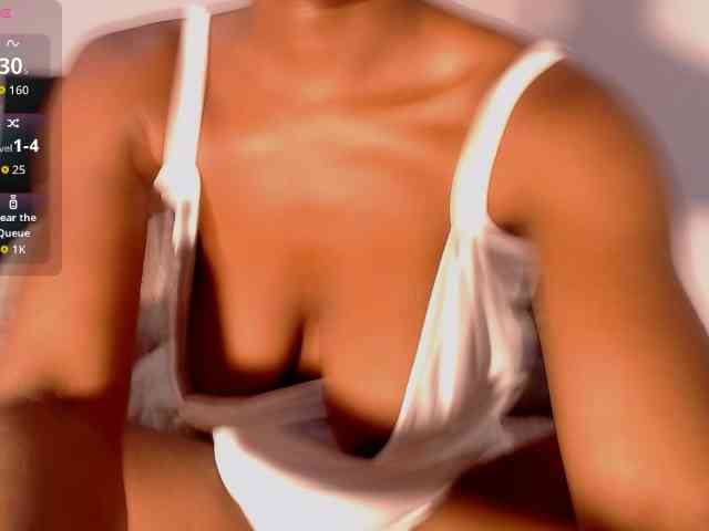 AdrianaCampbell webcam
