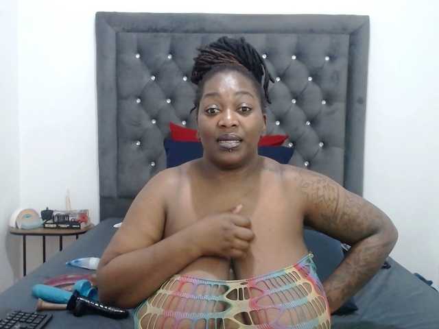 ChocSexcBeast's BongaCams show and profile