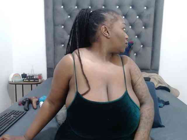 ChocSexcBeast webcam