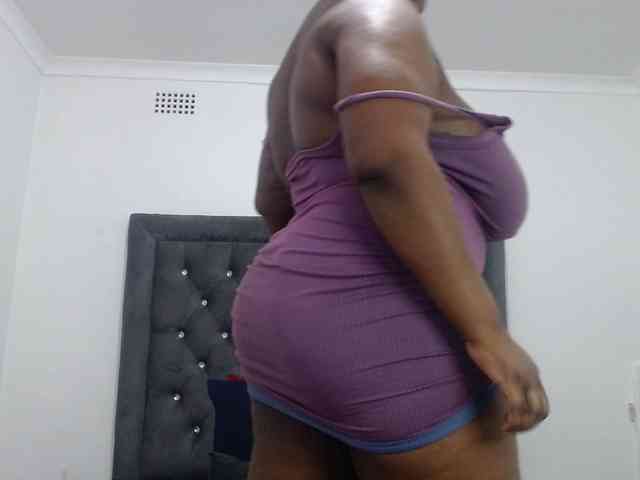 ChocSexcBeast webcam