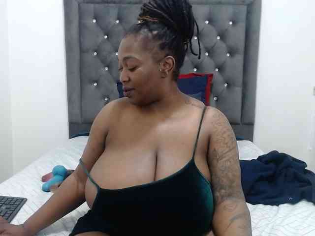 ChocSexcBeast webcam