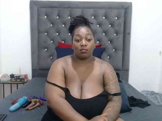 ChocSexcBeast webcam