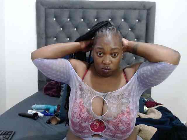 ChocSexcBeast webcam