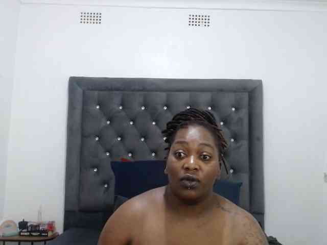 ChocSexcBeast webcam