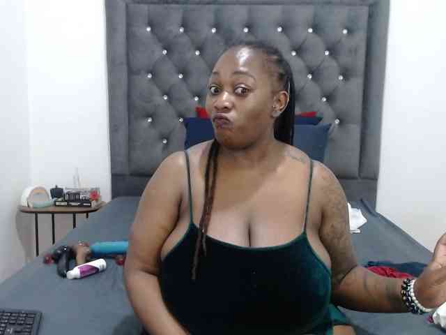 ChocSexcBeast webcam