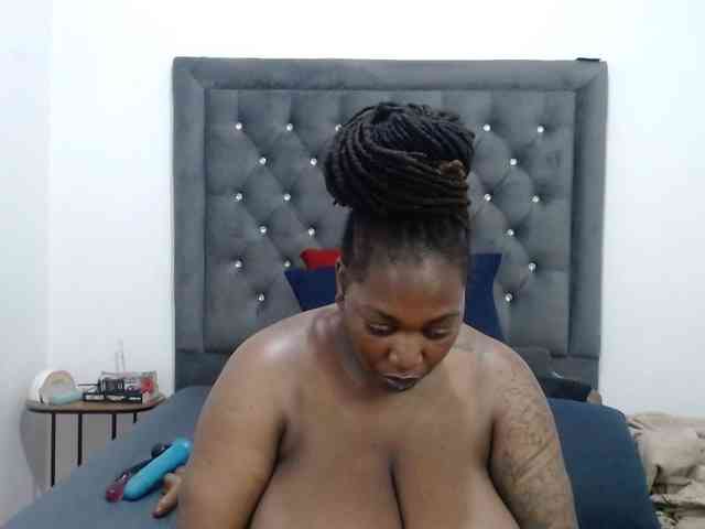 ChocSexcBeast webcam