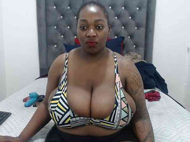 ChocSexcBeast webcam