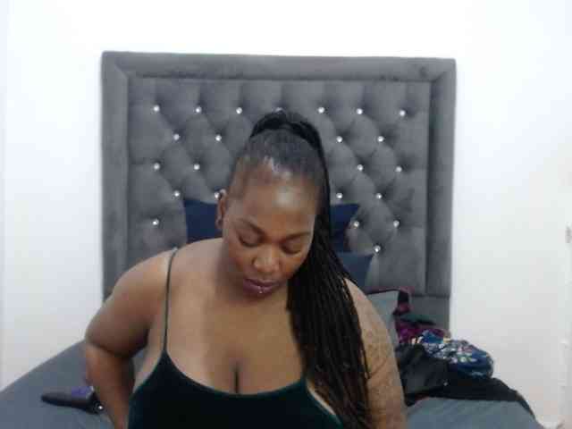 ChocSexcBeast webcam