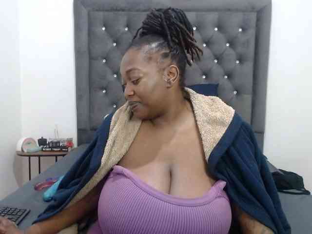 ChocSexcBeast webcam