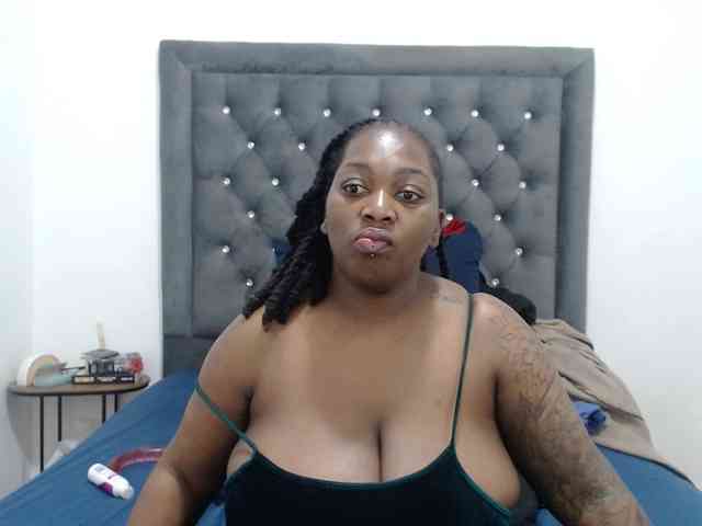 ChocSexcBeast webcam