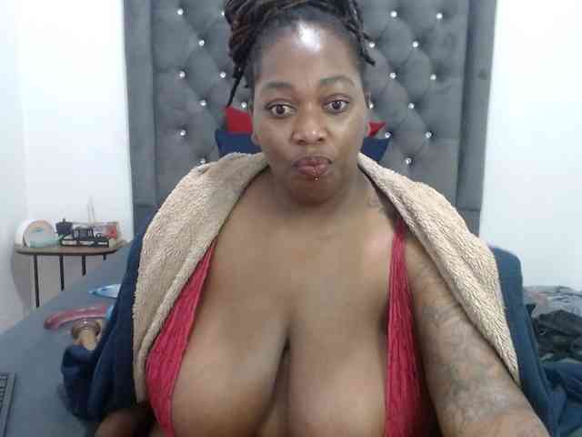 ChocSexcBeast webcam